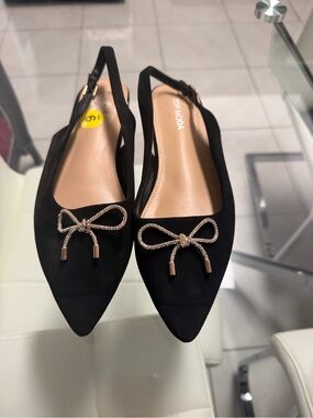 TOP Moda Black Pointed Slingback Flats with Rhinestone Bow